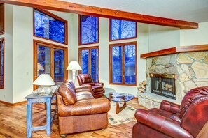 TV, fireplace, DVD player, music library