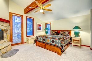 5 bedrooms, iron/ironing board, internet, bed sheets