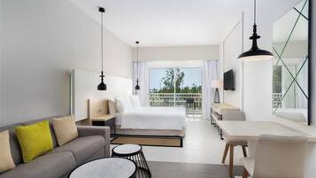 In-room safe, free WiFi