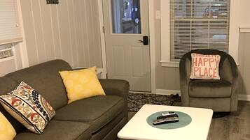 Smart TV, fireplace, DVD player