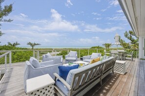 Terrace/patio - A Serene Gulf-Front Escape with Private Pool and Guest House (Captiva)