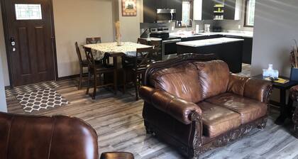 IT'S A BARN GOOD TIME ~ Oustanding Vacation Rental!