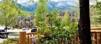 SUMMER ALERT - Steps to Hot Tub - Family friendly