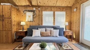 Fernseher, Kamin, Arbeitsbereiche