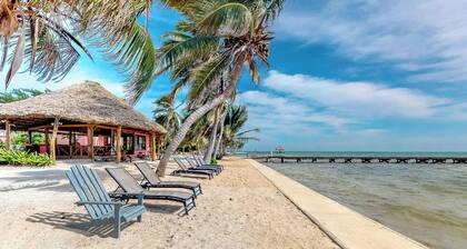 Condominio junto al mar Breezy en propiedad frente al mar con una piscina compartida y más!