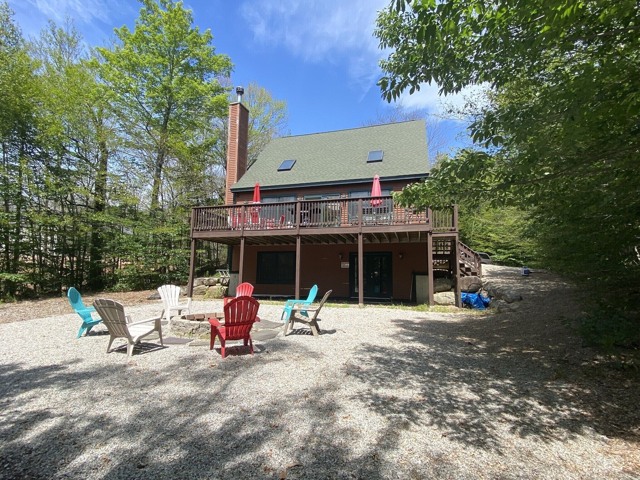 VERY CLEAN! Spacious home…Great for entertaining!  Nice Fire Pit!