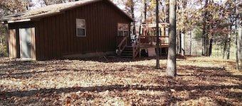 Cozy Cabin off the Arkansas River w/ Hot Tub!