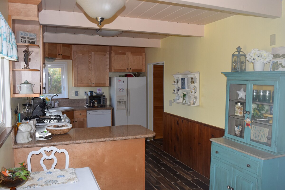 Photo 5 of Birdies, Beaches and Butterflies in Pacific Grove! Pet Friendly-Premier location