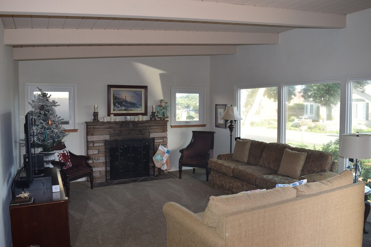 Photo 3 of Birdies, Beaches and Butterflies in Pacific Grove! Pet Friendly-Premier location