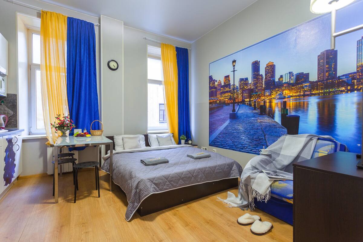 Iron/ironing board, free WiFi, bed sheets