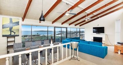 Bluffview Lookout at Victor - see whales! Free WIFI