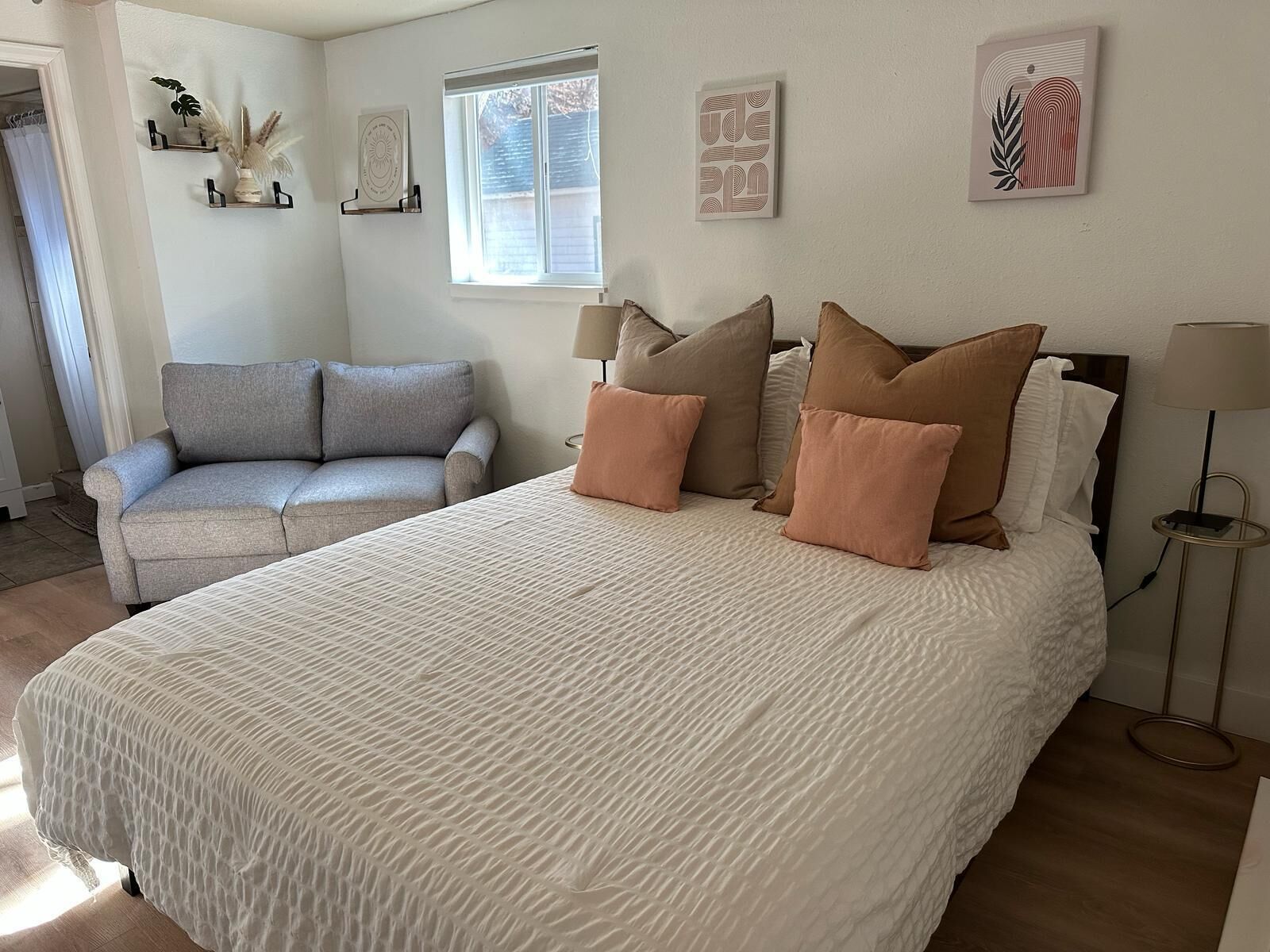 1 bedroom, iron/ironing board, WiFi, bed sheets