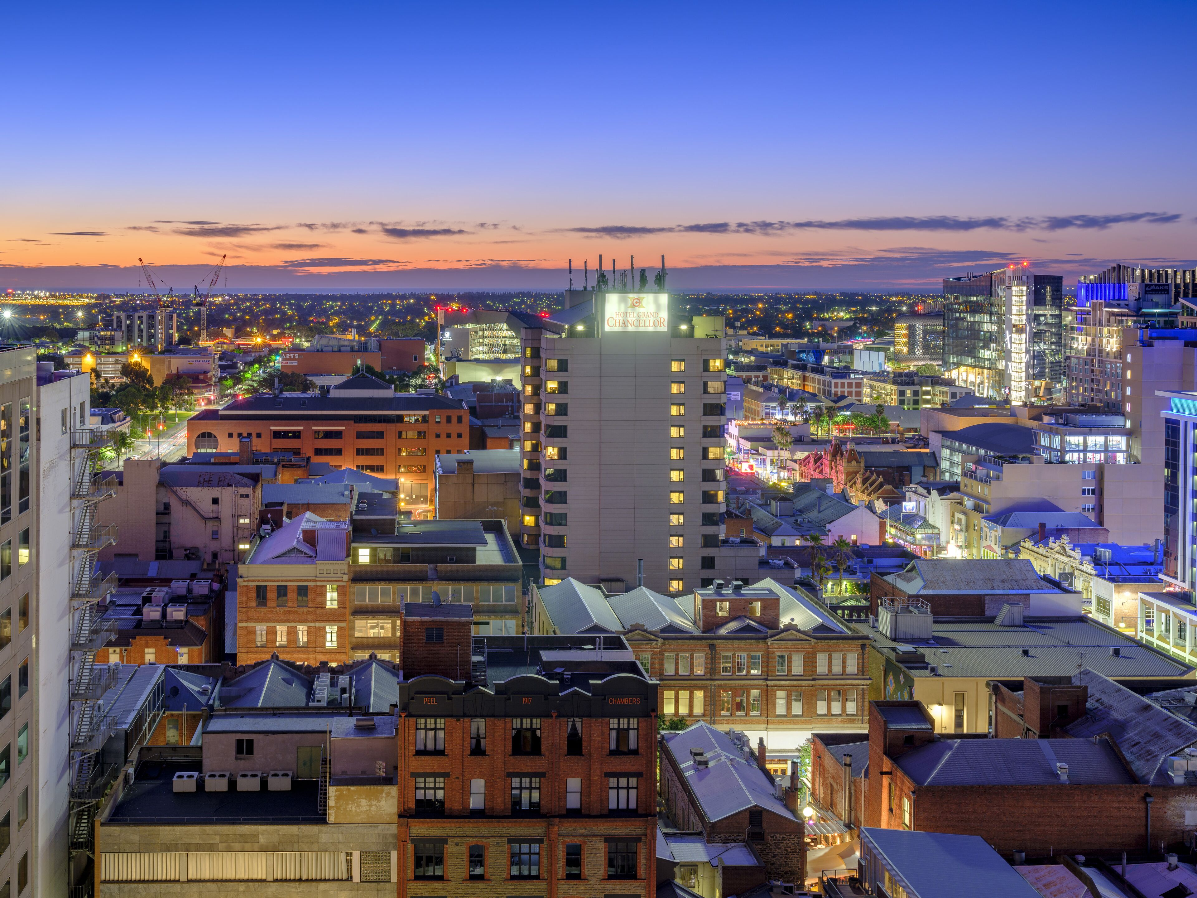 Central 2 Bedroom Apartment on King William with View