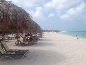 Beach nearby, sun-loungers, beach towels