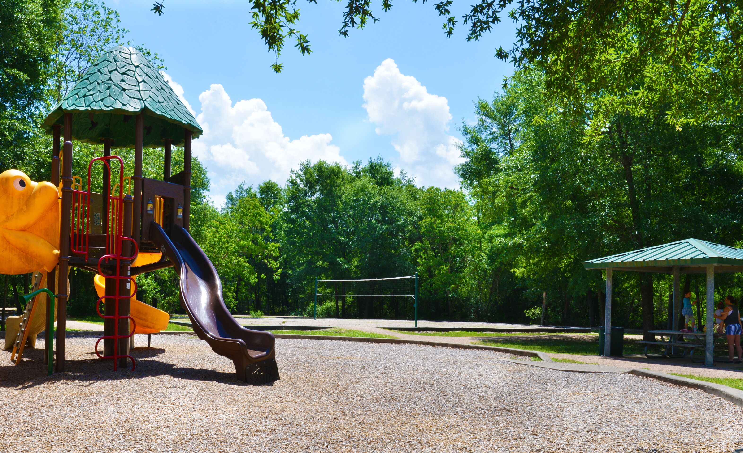 Volleyball, basketball and childrens area at the Seabrook park across the street
