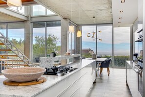 Deluxe Apartment, 4 Bedrooms, Pool View | Private kitchen