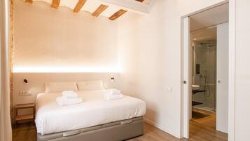 1 bedroom, iron/ironing board, Internet, bed sheets