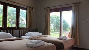Standard Twin Room - Rai Lam Poo Farm and Camping Resort (Nakhon Sawan)