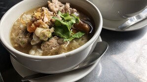 Breakfast meal - Rai Lam Poo Farm and Camping Resort (Nakhon Sawan)