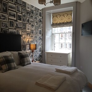 2 soverom, strykejern/-brett, wi-fi (inkludert) og sengetøy