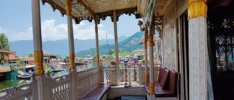 Pemandangan balkon