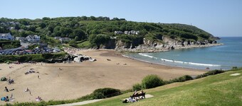 Fantastic couples escape to the country. Close to the coast in peaceful location