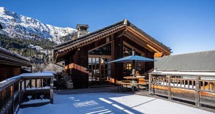 Wonderful cottage with services in the center of Méribel. (2 min from the slopes)