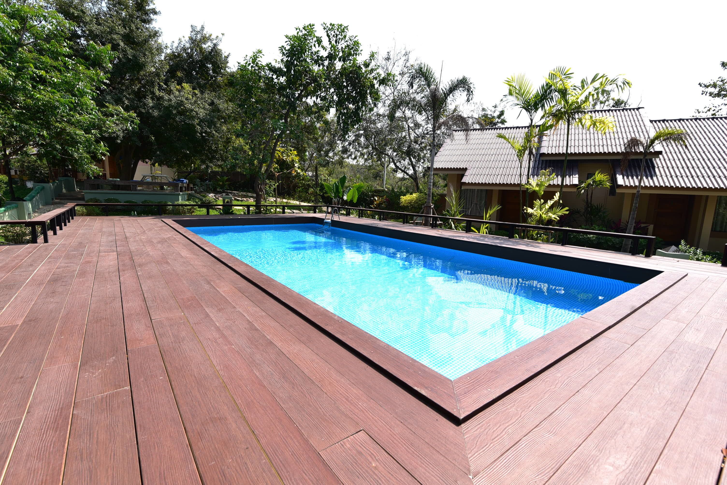 Outdoor pool, pool loungers