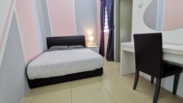 The Woodz x Family | Tabla de planchar con plancha, wifi gratis y ropa de cama