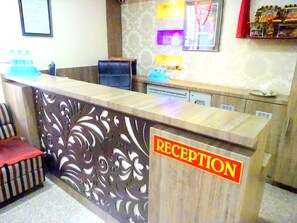 Reception - Hotel Shivansh Inn by Sky Stays (Nathdwara)