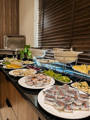 Free daily buffet breakfast - Celino Hotel (Amman)
