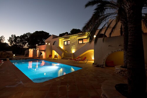 CASA ENGELSBURG. Calpe