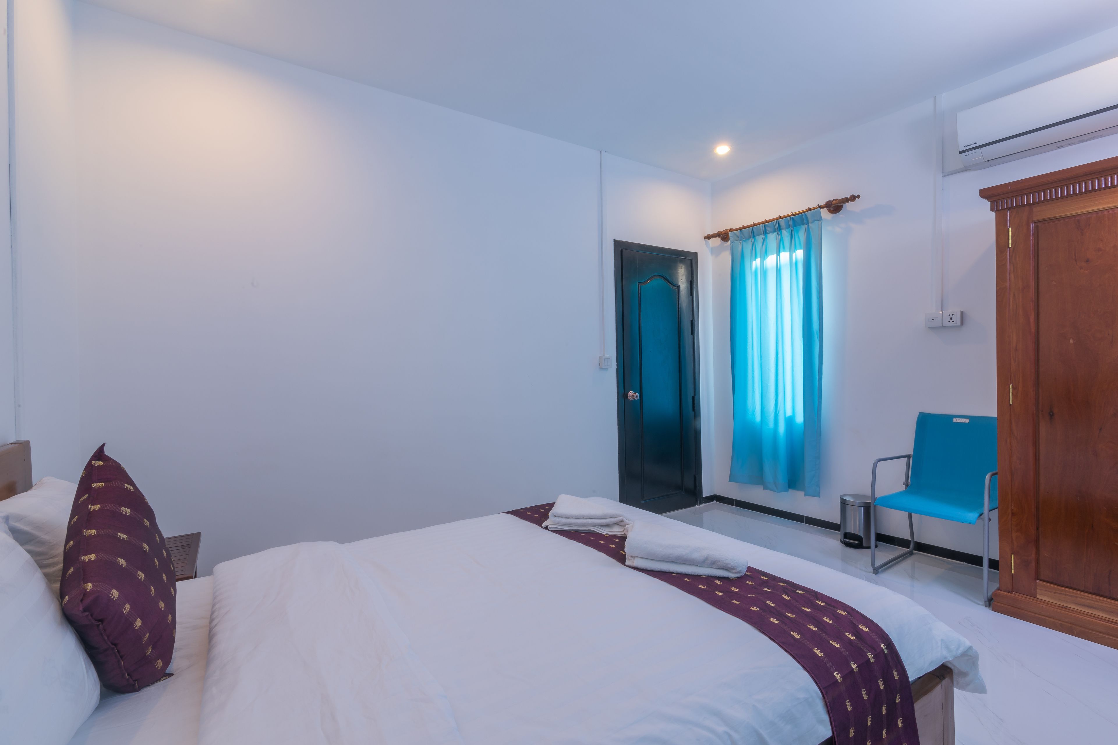 standard double room | egyptian cotton sheets, premium bedding, down duvets, pillow-top beds