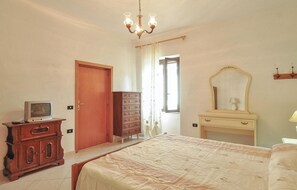 2 habitaciones y cuna de viaje 