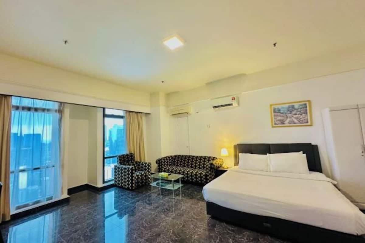 Premium bedding, soundproofing, iron/ironing board, rollaway beds