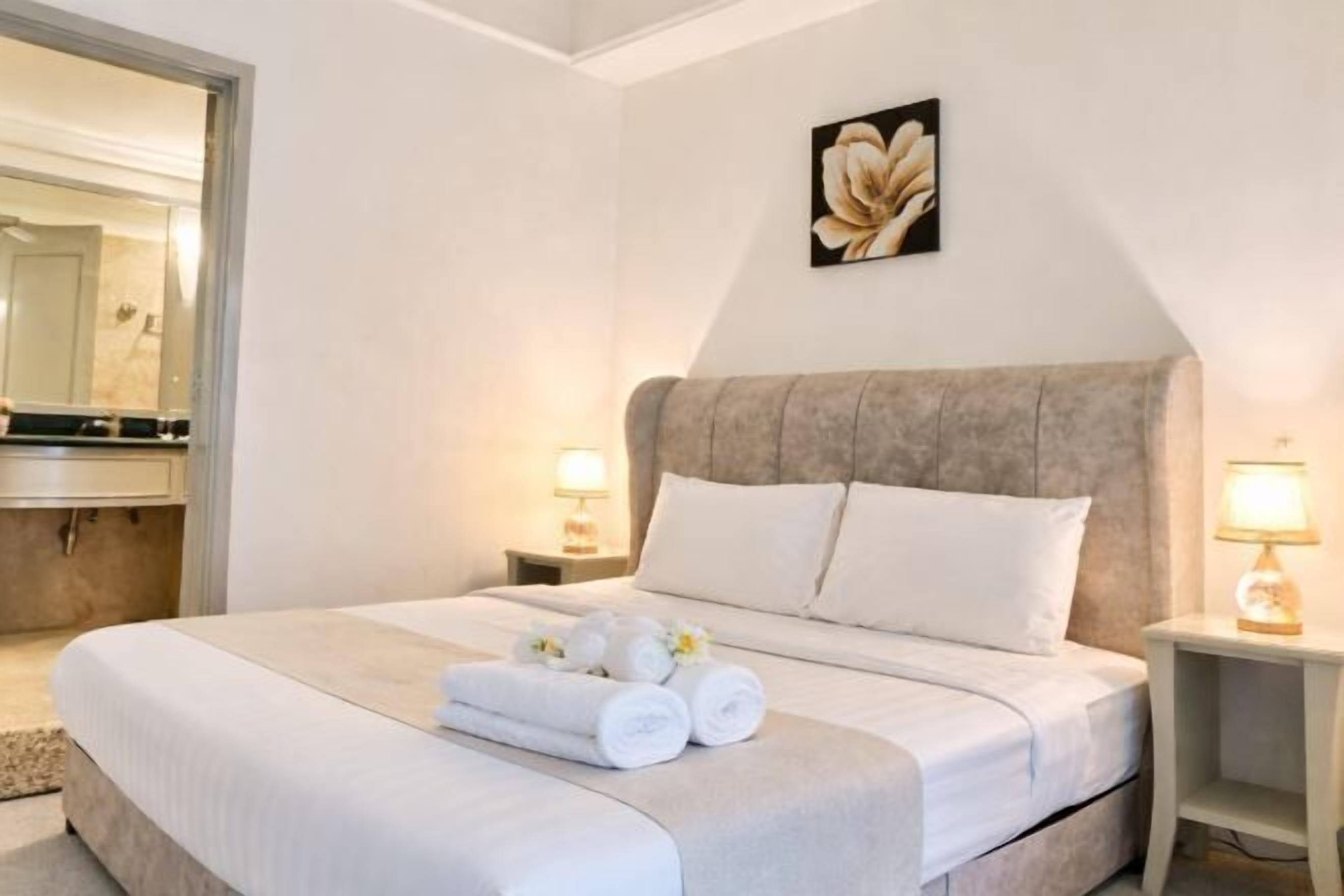 Premium bedding, soundproofing, iron/ironing board, rollaway beds