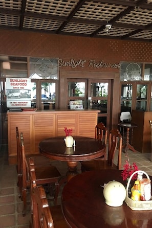 Restaurant - Sunlight Hotel (Pattaya)