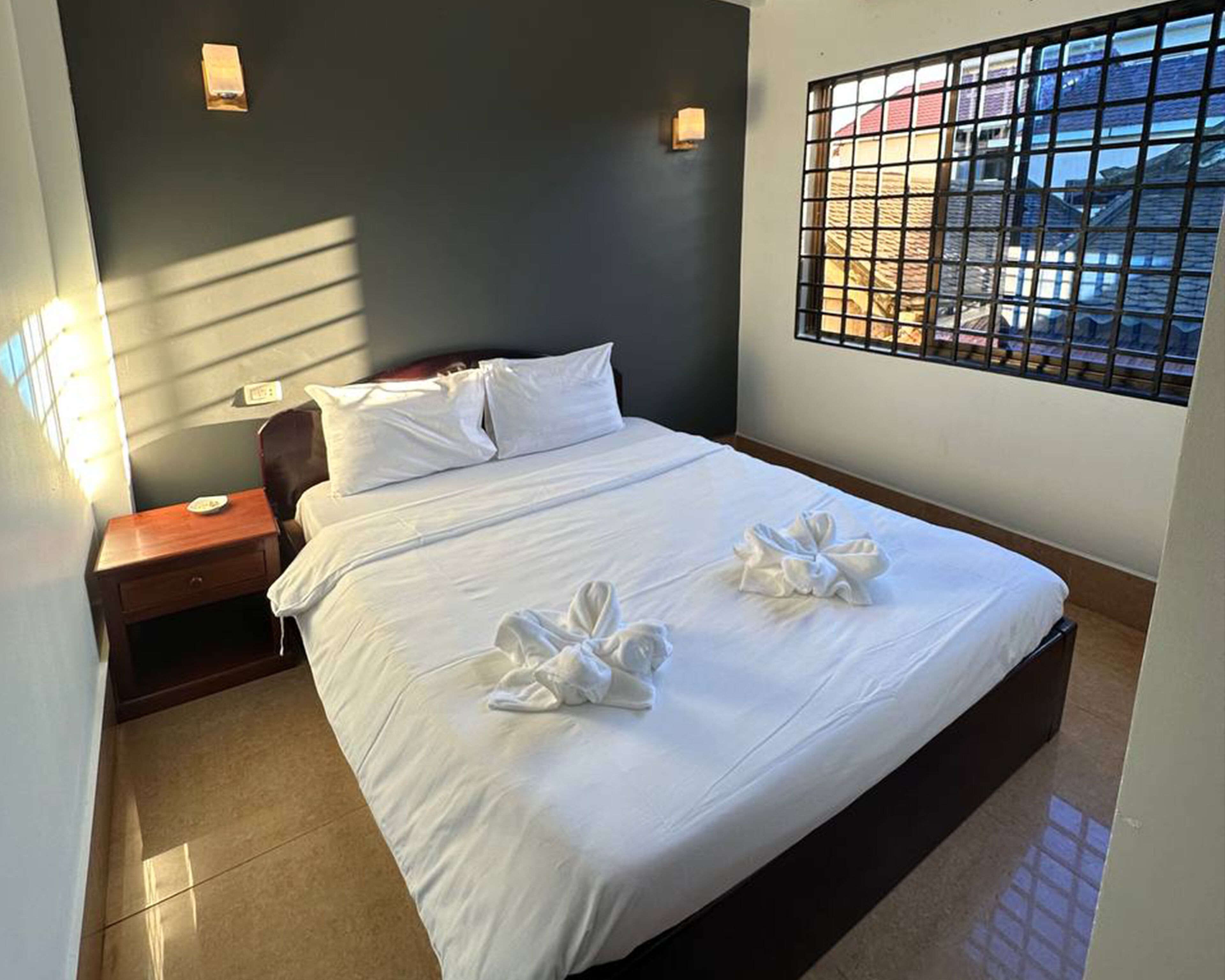 Budget Double Room | Skrivebord, blendingsgardiner og wi-fi (inkludert)