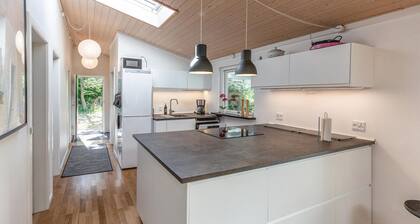 Gorgeous home in Højby with WiFi