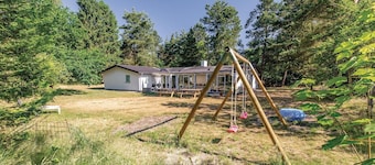 Gorgeous home in Højby with WiFi