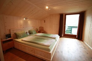 4 quartos, berço de viagem, Wi-Fi