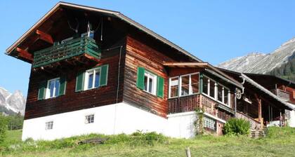 Bergfriedenhütte, Austria