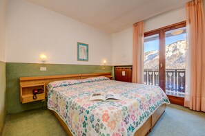 Chambre triple | Coffre-fort, système d’insonorisation, lit de bébé (gratuit)