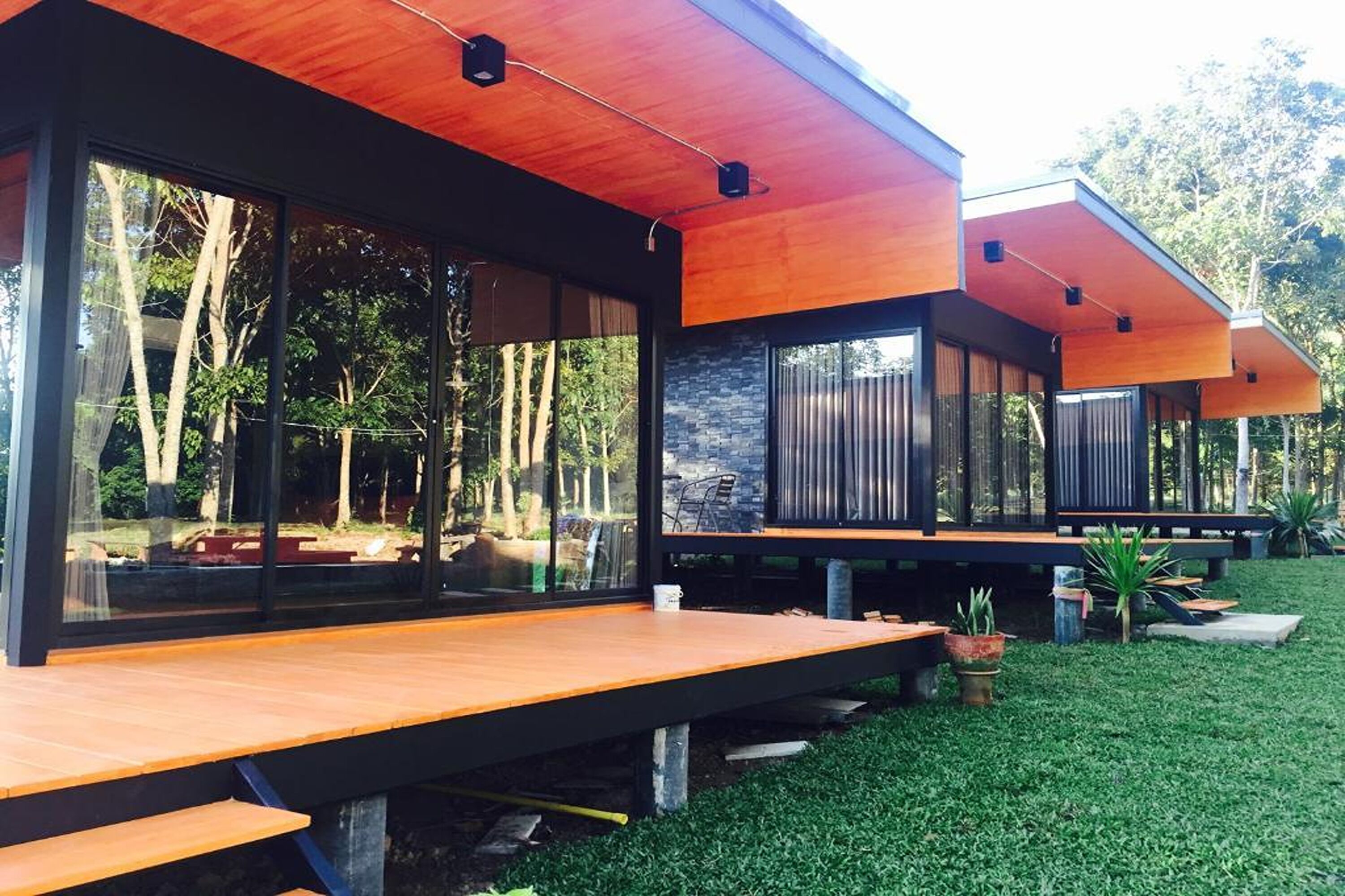 Bungalow Deluxe | Escritorio, cortinas opacas, wifi gratis