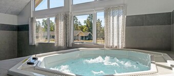 Cozy home in Frederiksværk with sauna