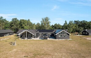 Exterior - Cozy home in Frederiksværk with sauna (Frederiksværk)