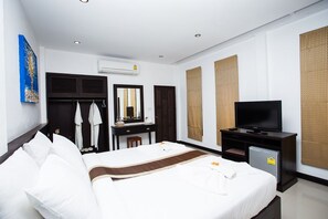 Minibar, in-room safe, rollaway beds, free WiFi