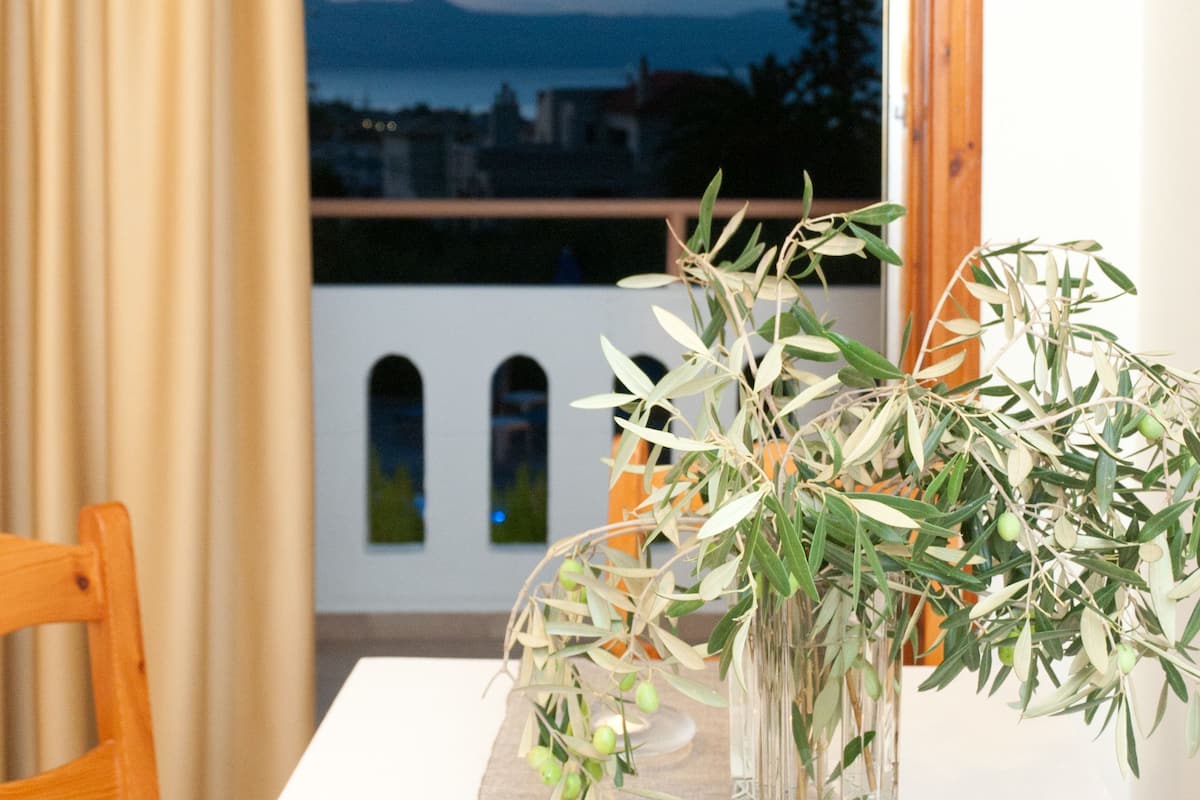 Apartment, 1 Bedroom | 1 bedroom, in-room safe, iron/ironing board, free WiFi