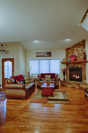 المنشأة من الداخل