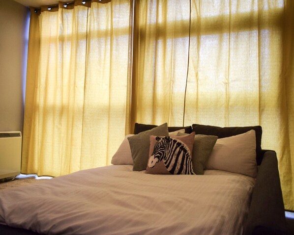 City Double Room | Living room